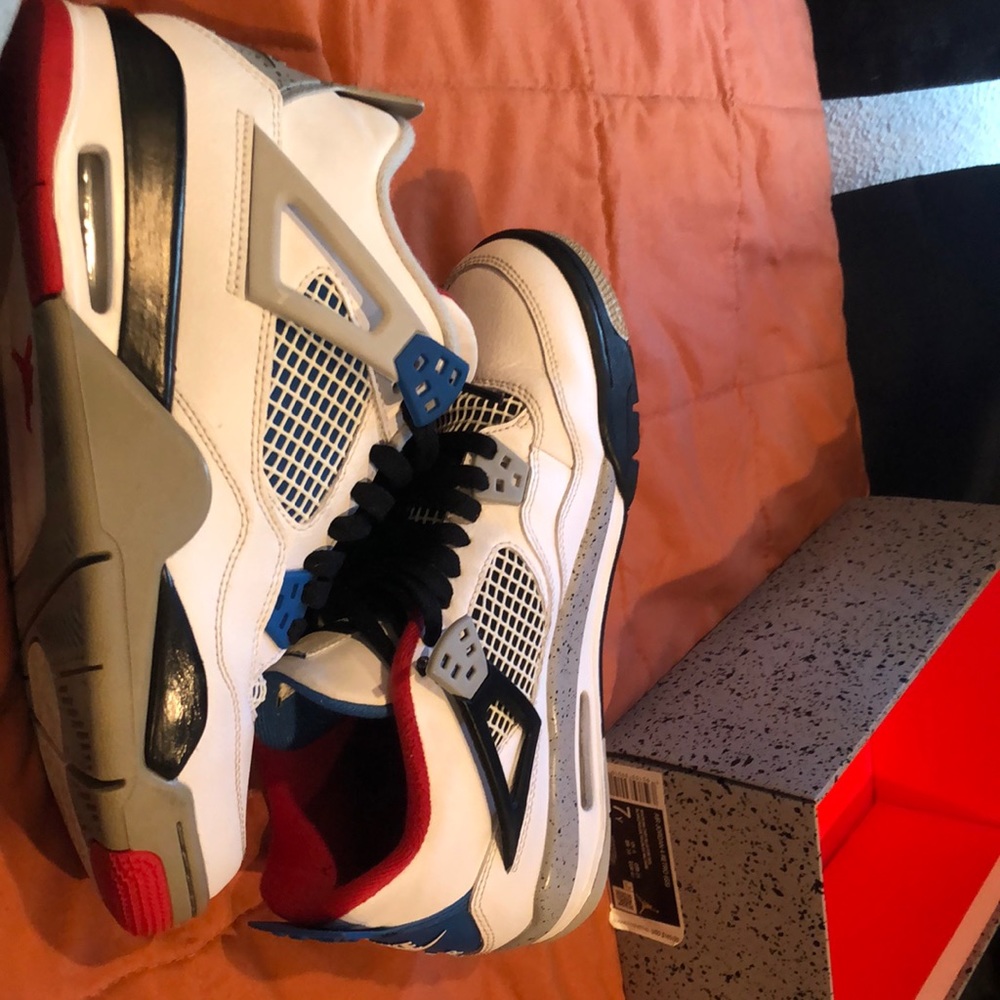Jordan 4 What The Size 7 Men 8.5 Womens